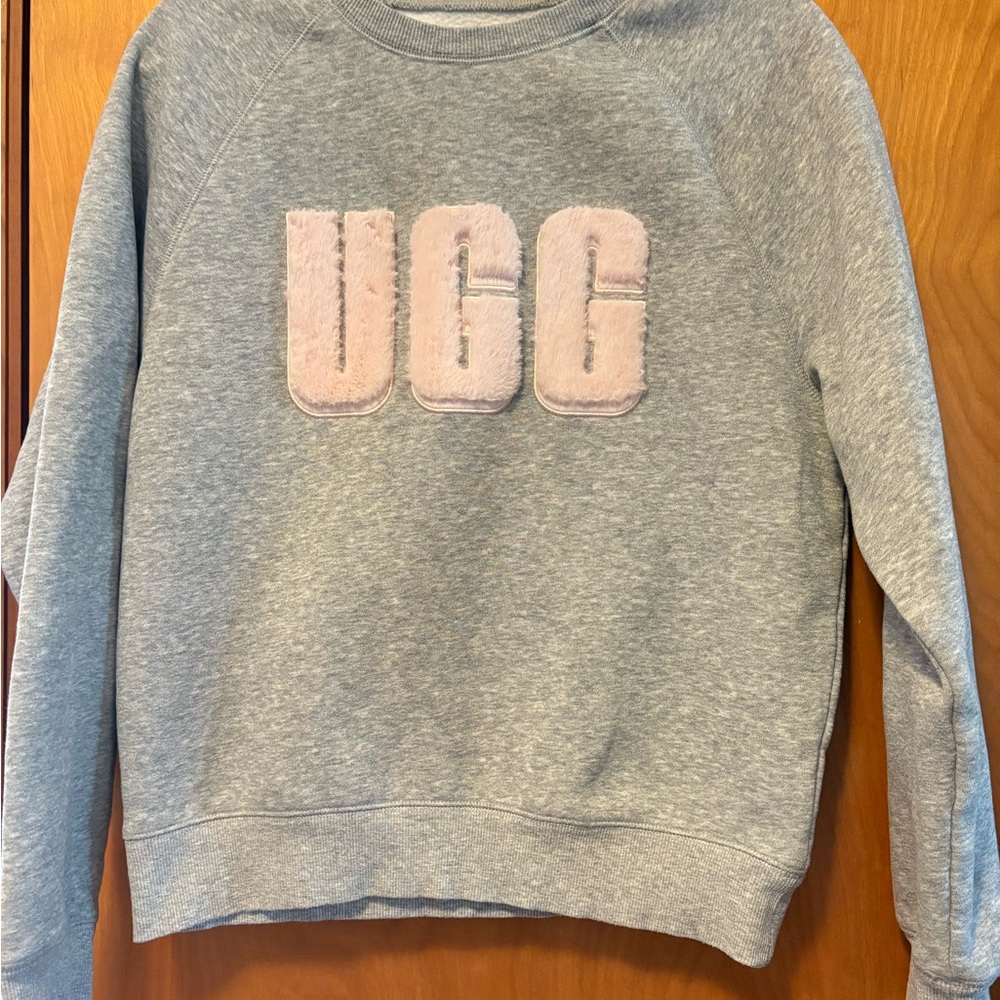 UGG Heather Gray Top with Soft Pink Logo